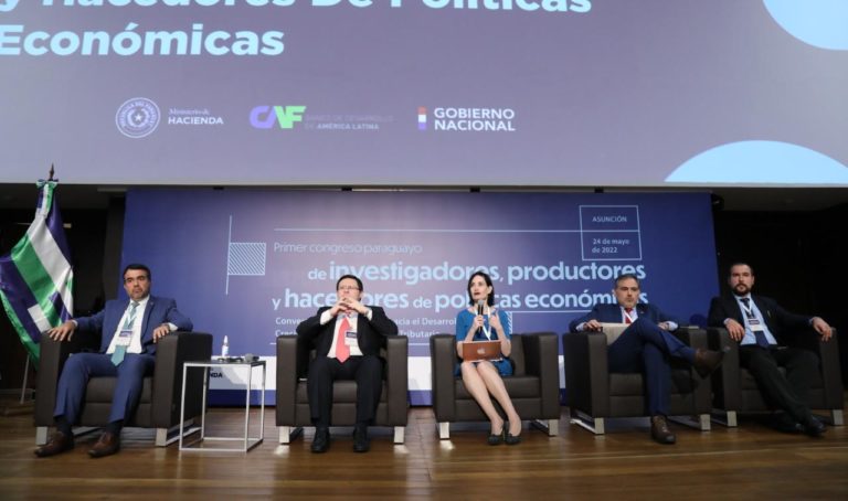 How can a comprehensive economic recovery be achieved in Paraguay after the pandemic?