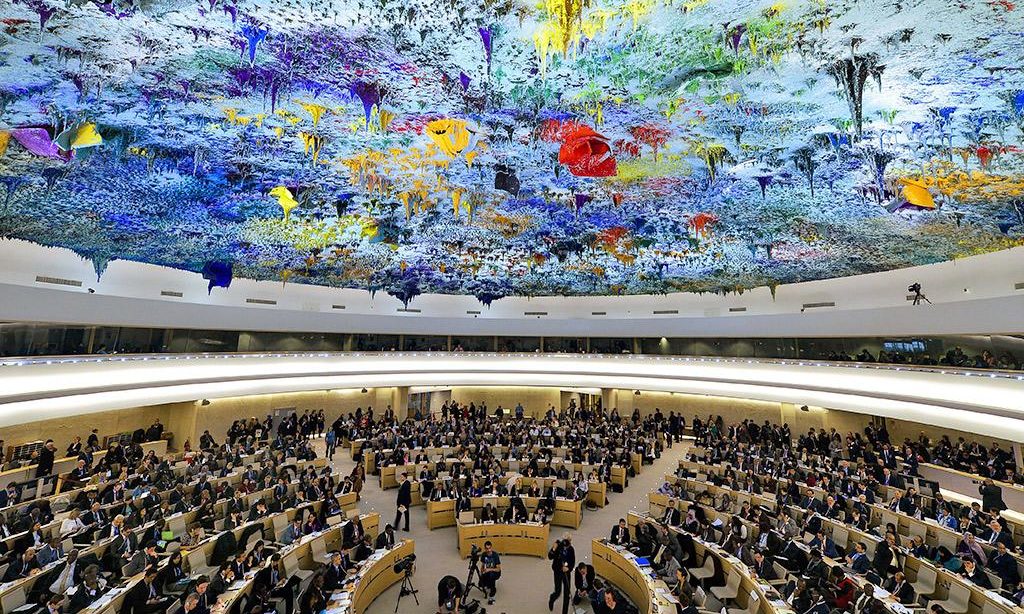 When voting, the Brazilian delegation asked for the floor and publicly "regretted" that their suggestions were not incorporated.