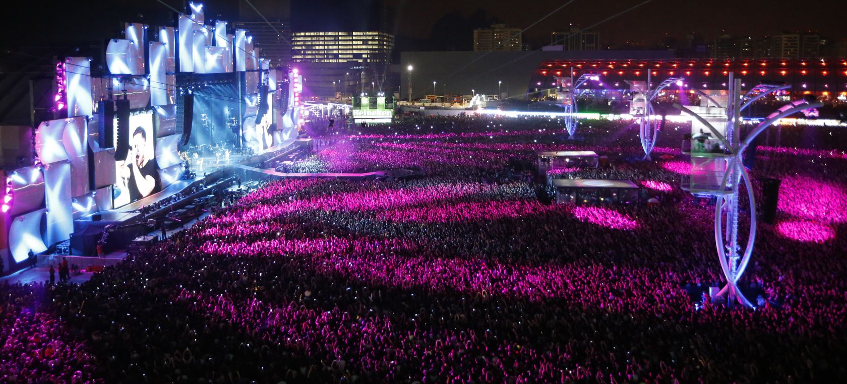 Rock in Rio sold out all the tickets for six of the seven days of the event in just five hours (with tickets costing R$625 per day).