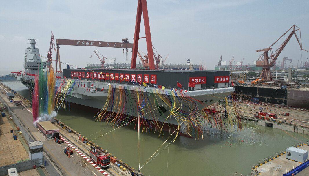 Chin aircraft carrier