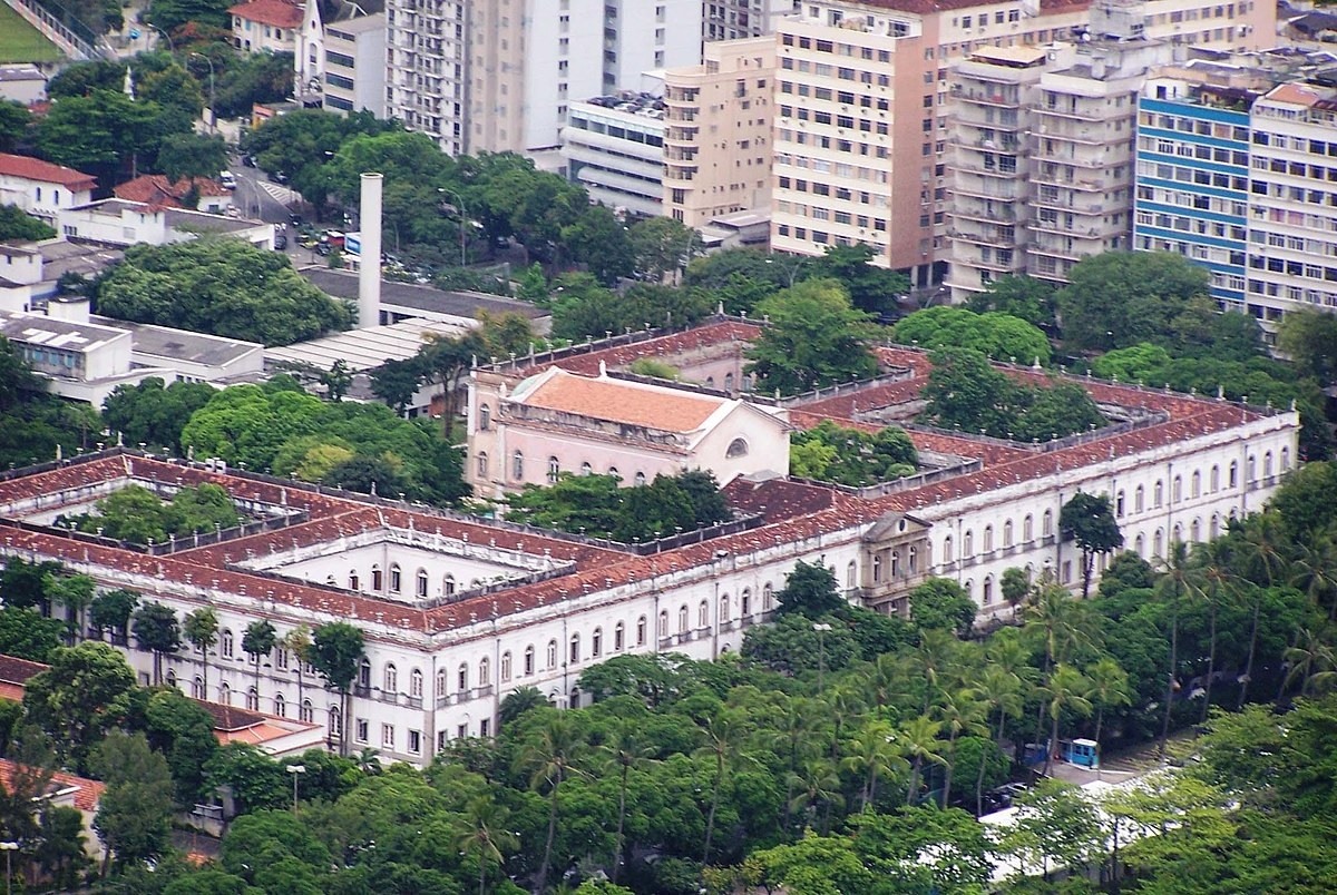UFRJ is the oldest university in Brazil, founded as a Royal Academy in 1792, even though it would not become a federal university until 1920. It is the largest university center in the country, with more than 9,100 professors and almost 70,000 students.
