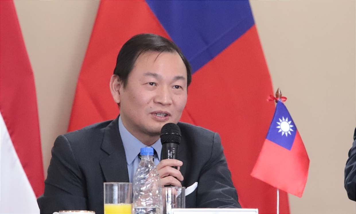 The Taiwanese ambassador to Paraguay, José Chih-Chen Han.