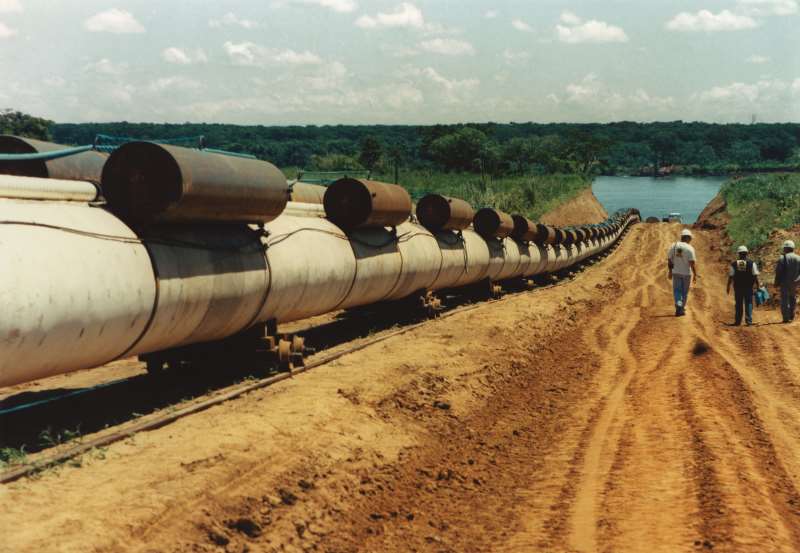 In two years, it would probably be possible to build the gas pipeline from São Carlos to Brasília.