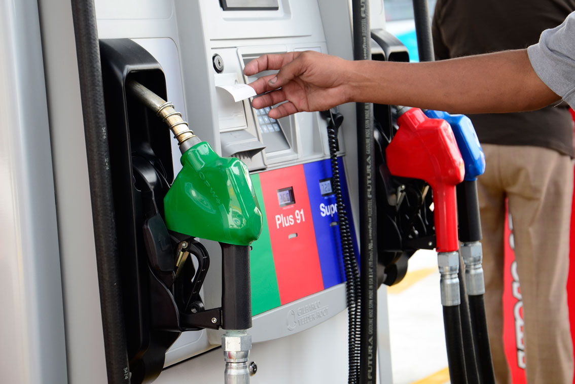 According to Bloomberg, Colombia has one of the lowest gasoline prices in the region thanks to the fuel subsidies introduced by the government of Iván Duque.