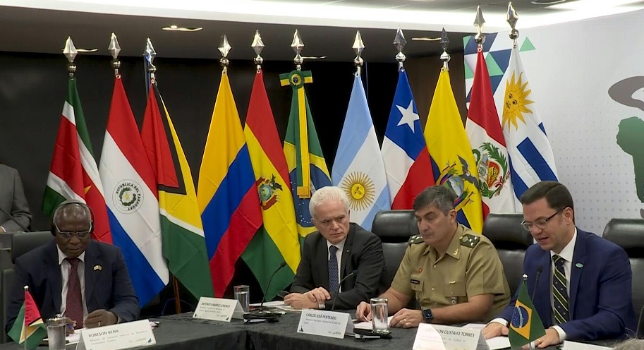 The South American authorities who signed the declaration consider Brazil's proposal to bring security agents from different countries to work together at the International Police Cooperation Center based in Rio de Janeiro.
