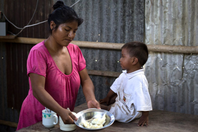 Peru: More than 50% of households in 18 regions suffer food insecurity