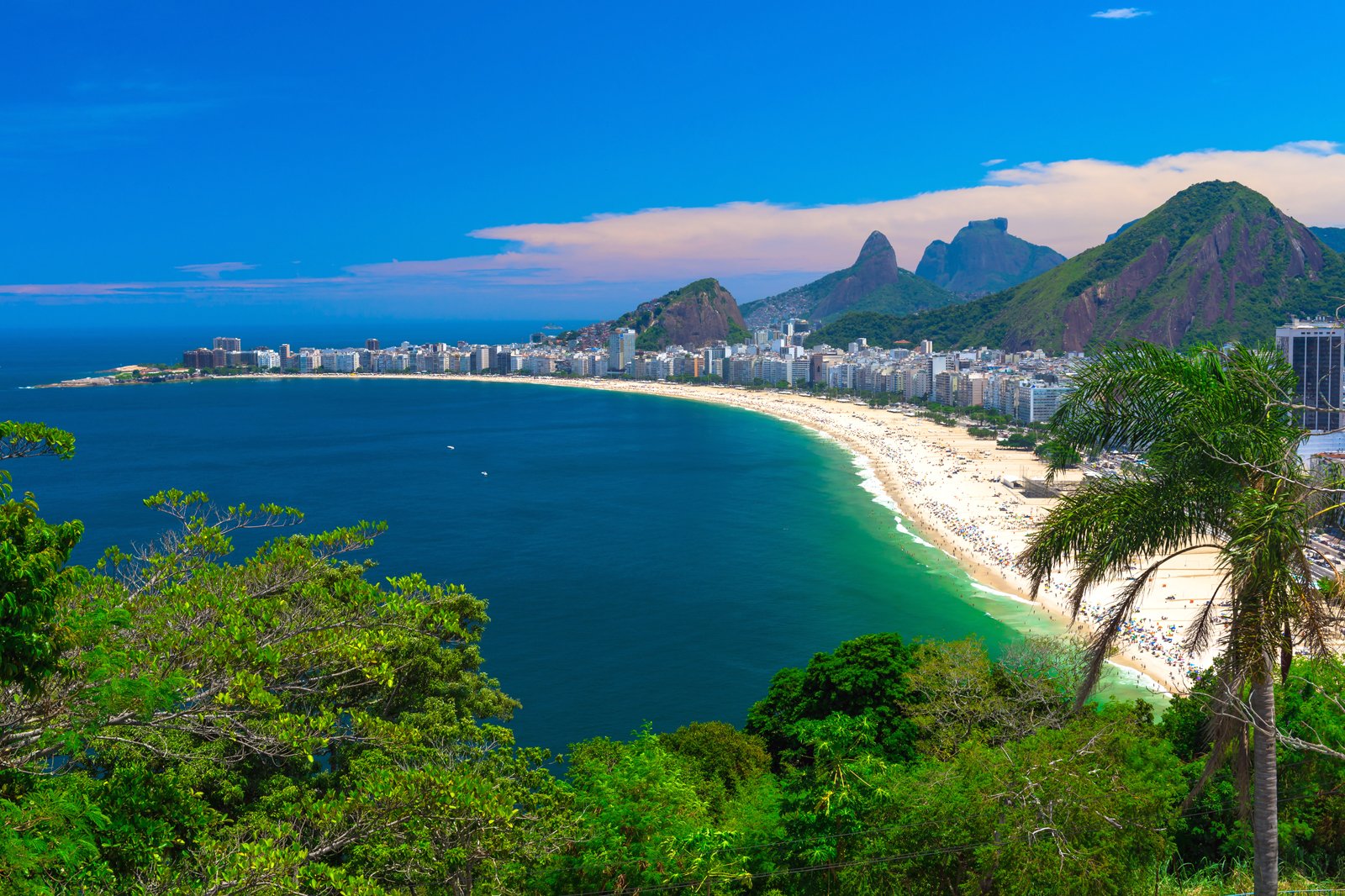 Brazil will be the one to score the highest rise in demand compared to the same period in 2019. Projections point to 87% more air tickets sold for São Paulo and 54% for Rio de Janeiro.
