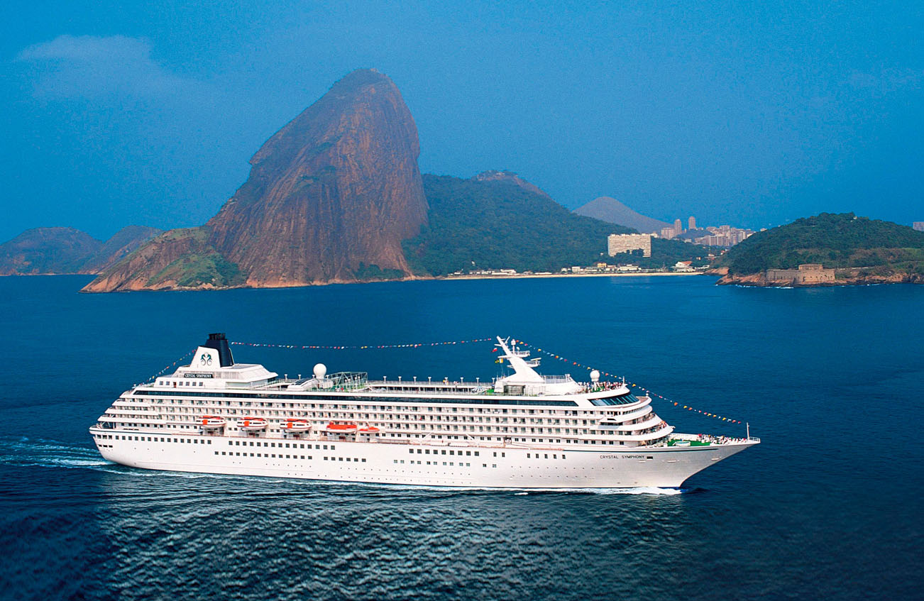 Another highlight of the upcoming season is the long-haul ships, which depart from international destinations, stop in Brazil, and continue their itineraries, putting the country on the route of major shipping lines from around the world once again.