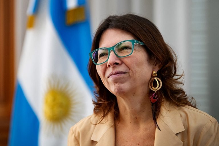 Media project dismissal of Argentine Minister of Economy