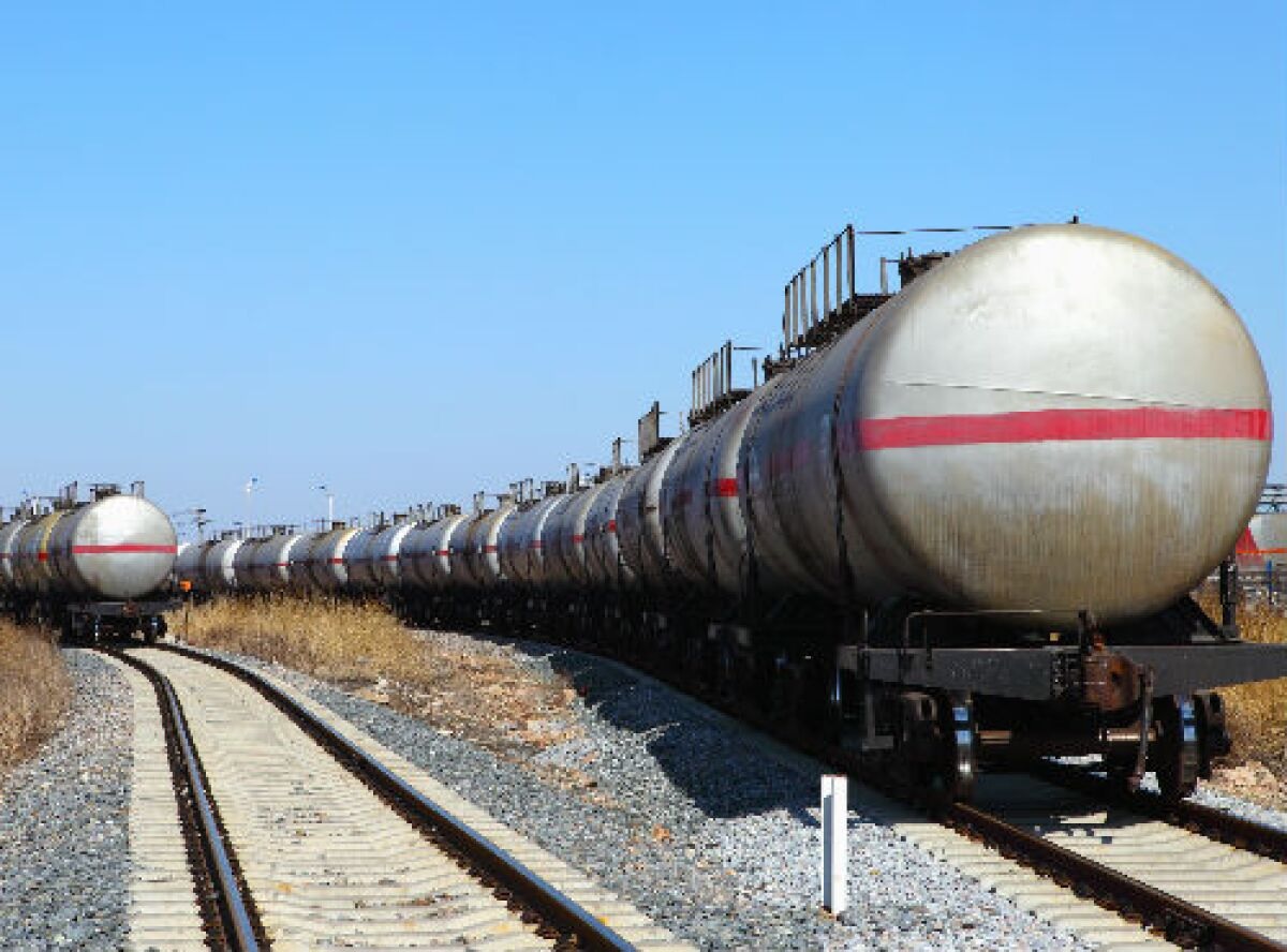 tren-hidrocarburo