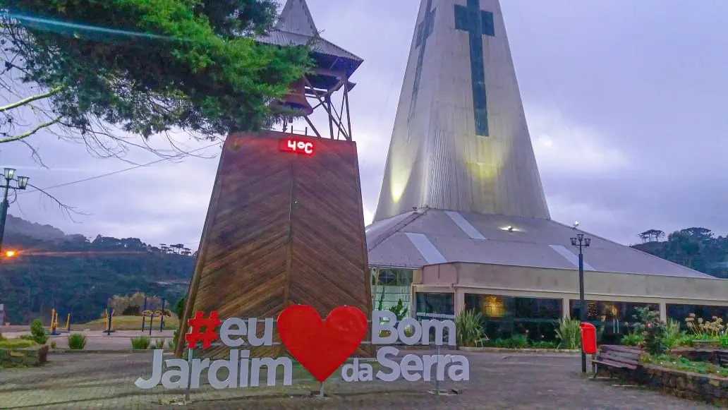 The town of Bom Jardim da Serra registered this Friday morning, August 19, -6.4 degrees Celsius, the lowest temperature in southern Brazil so far this year.
