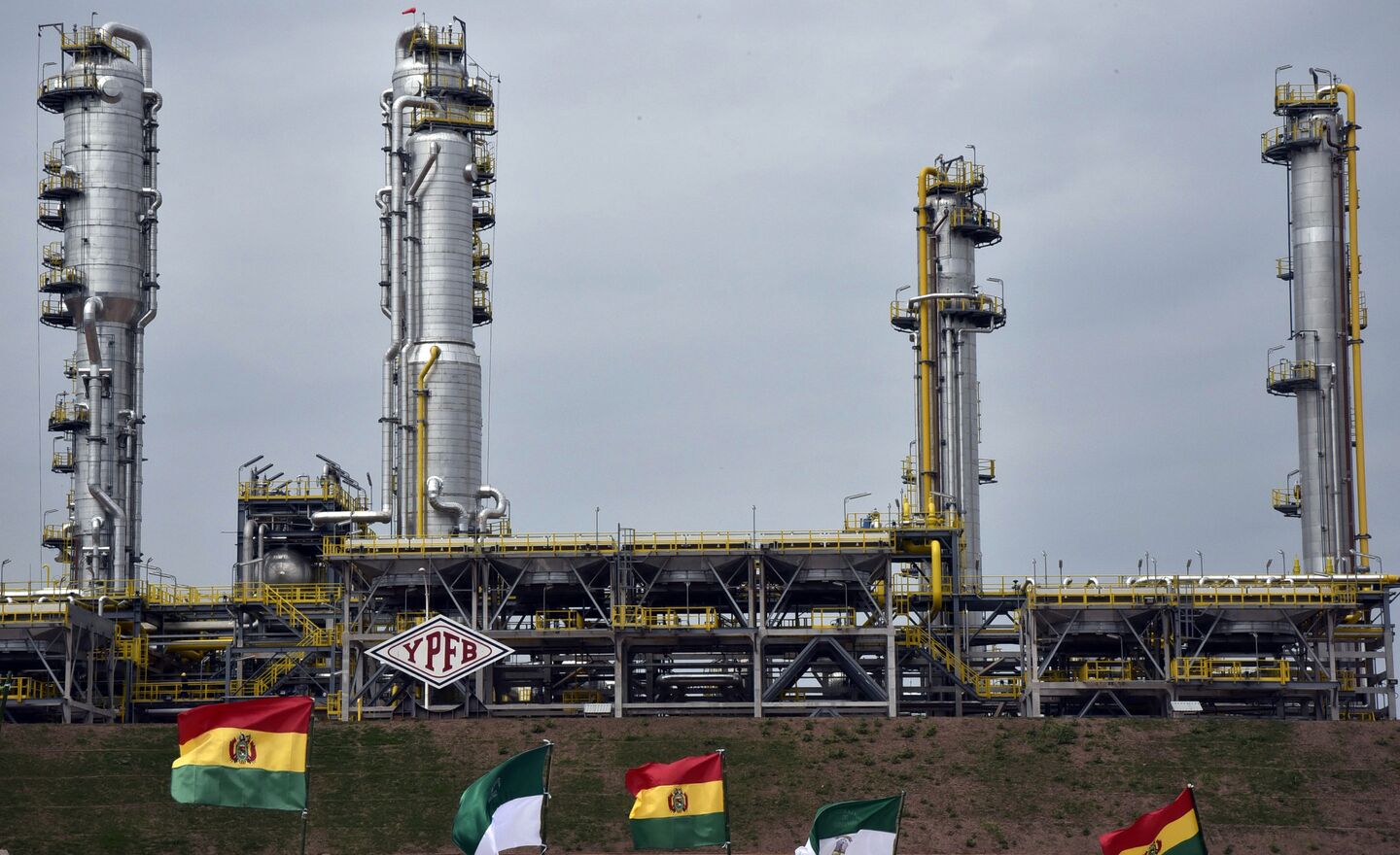 Carlos Villegas gas plant-Bolivia