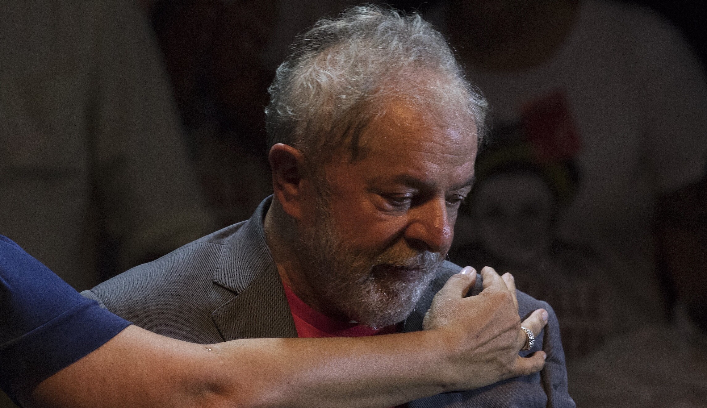 Brazil's Federal Police must drag Lula to prison. (Photo internet reproduction)