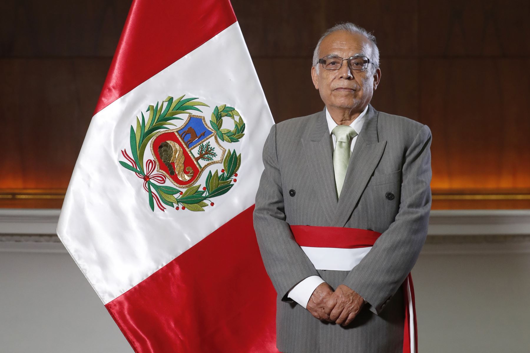 Peru's Prime Minister, Anibal Torres, informed on Wednesday via Twitter that he presented his resignation to President Pedro Castillo, alleging "personal reasons".