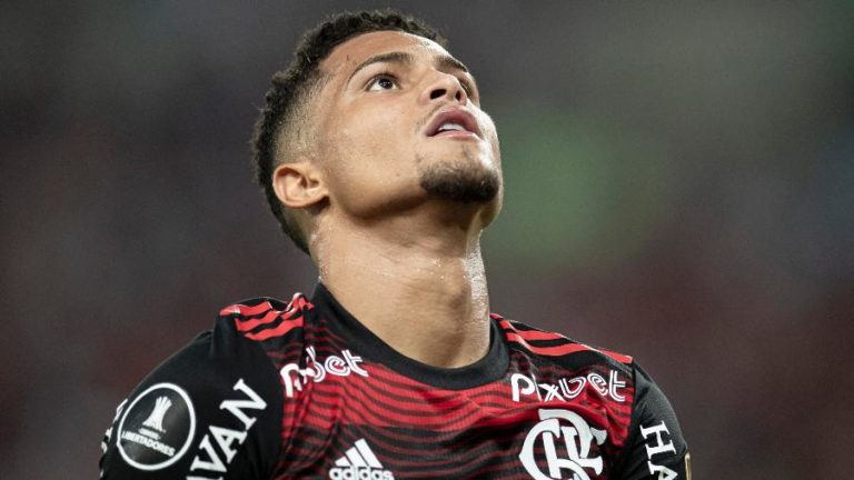 4 European giants fight for Rio’s Flamengo midfielder João Gomes