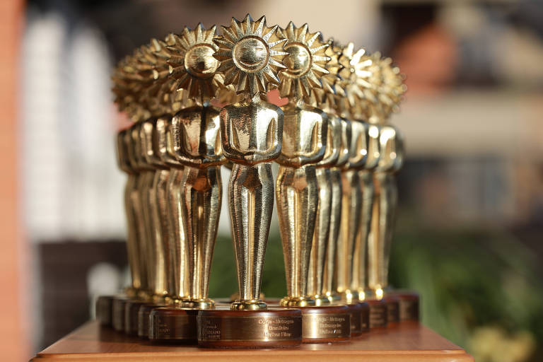 Bathed in bronze (not gold like the Oscar), the Kikito was not even born with a cinematographic vocation. It was created in 1967 by artisan Elisabeth Rosenfeld.