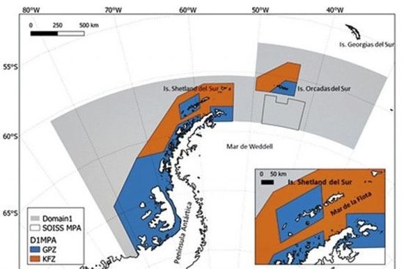 The MPA in Antarctica covers a total area of 670,000 square kilometers in two zones: the general protection zone (blue on the map above), where krill, in particular, may not be caught, and the fishing zone (orange on the map above), where krill may be caught depending on the quotas of each country.