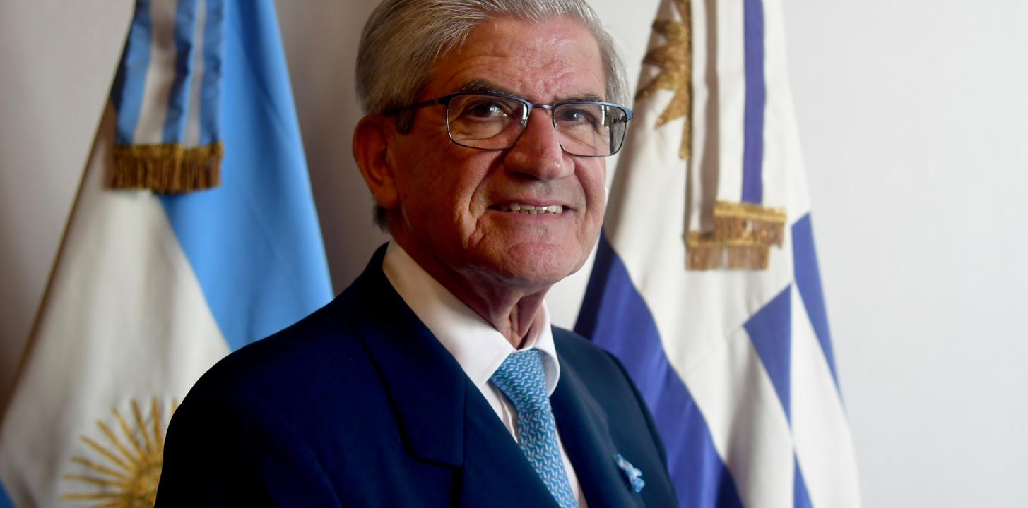 The Argentine ambassador to Uruguay, Alberto Iribarne.