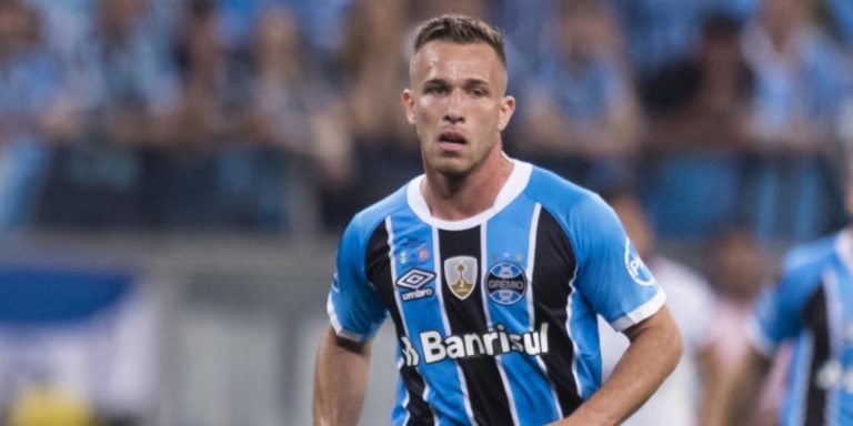 After just 13 minutes on the pitch, Arthur is discarded by Klopp and is expected to leave Liverpool