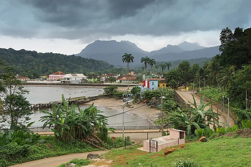 Landscape of São Tomé. (Photo internet reproduction)