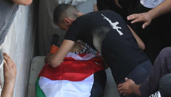 Family and friends of Uday Salah mourn at his funeral in the village of Kafr Dan near the West Bank city of Jenin, Sept. 15, 2022. (Photo internet reproduction)