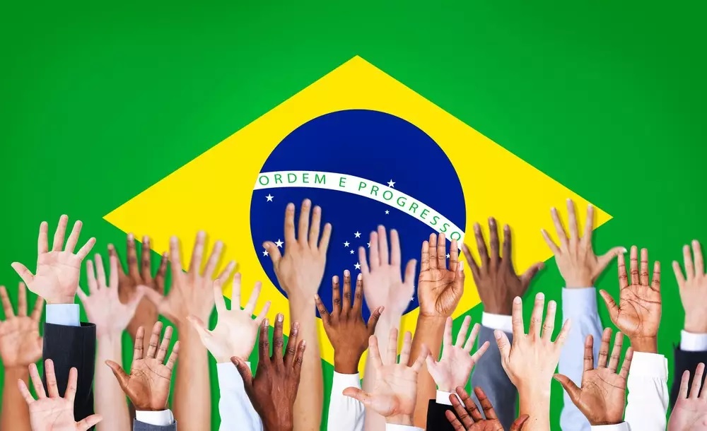 Jair Bolsonaro (Liberal Party - PL) and Lula (Workers' Party - PT) have the most consolidated votes.