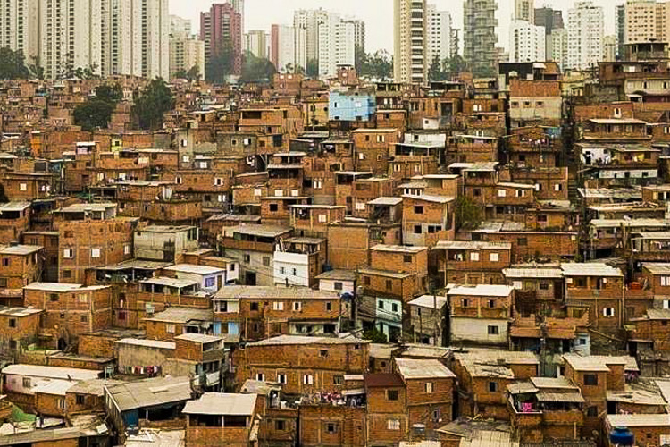 Brazil: Families in extreme poverty in São Paulo grow 10%, says City Hall