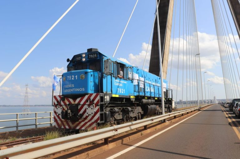 Paraguay and Argentina link their rail networks