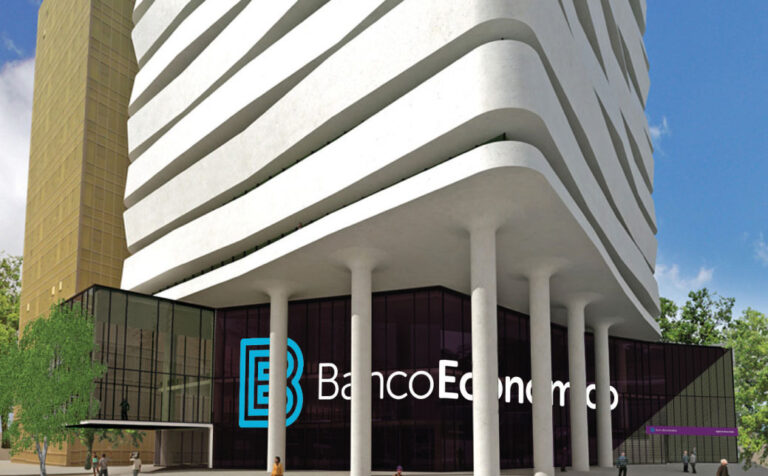 Angolan Banco Económico is fully privatized and increases its capital by EUR 636 million