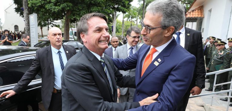 In Minas Gerais state, 600 mayors join Governor Zema in campaign for Bolsonaro