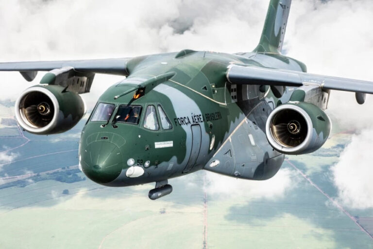 Embraer partners with South Korean aerospace industry to position the KC-390 in the Asian country
