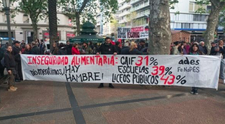Teachers unions request to postpone educational reform in Uruguay