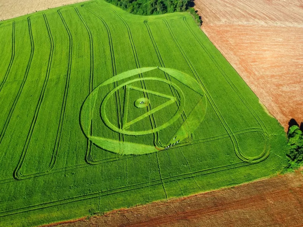 Crop circles are flattened figures that appear in plantations.