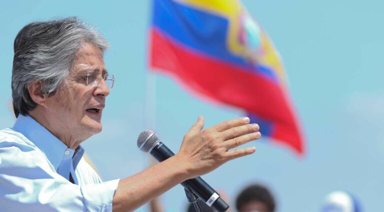Ecuador: “Correísmo” won Quito and Guayaquil mayorships and Lasso lost the consultation he organized