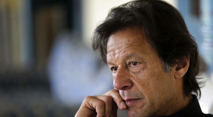 Der Attentatsversuch auf Imran Khan entlarvt das schmutzige Spiel des Establishments
