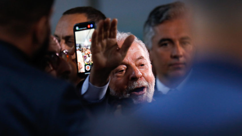 "I've never seen a market as sensitive as ours," says Lula da Silva after decision to consume all of Bolsonaro's fiscal surplus in 2023. (Photo internet reproduction)
