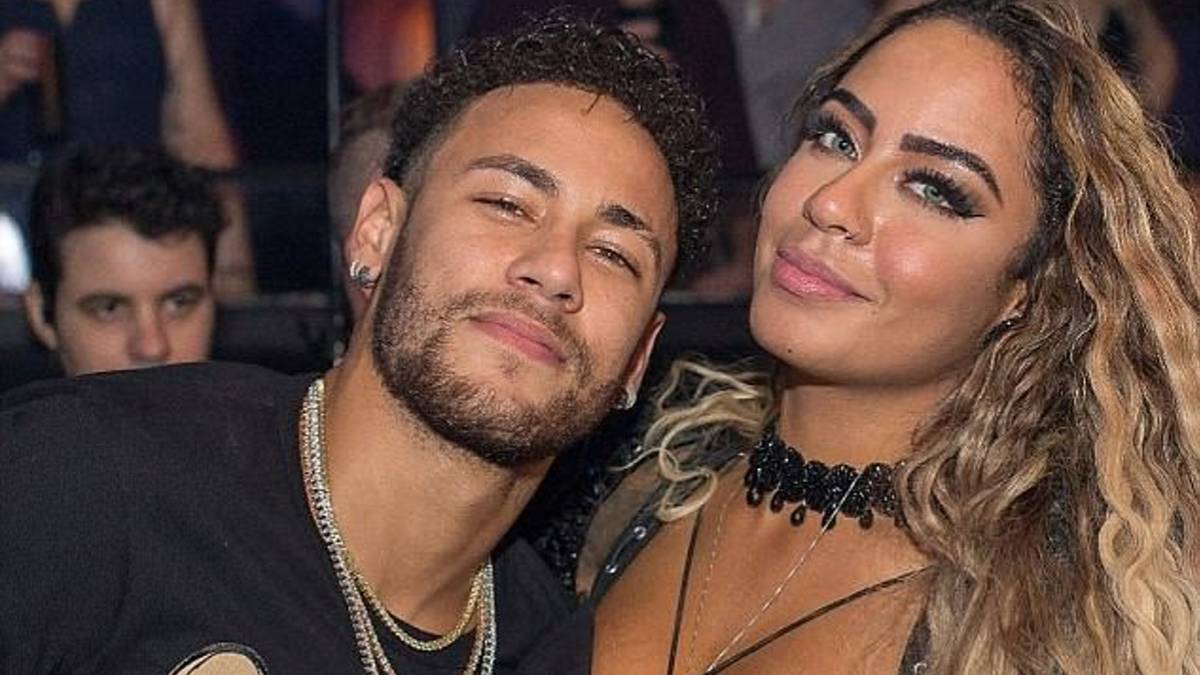 Neymar and his sister Rafaella. (Photo internet reproduction)