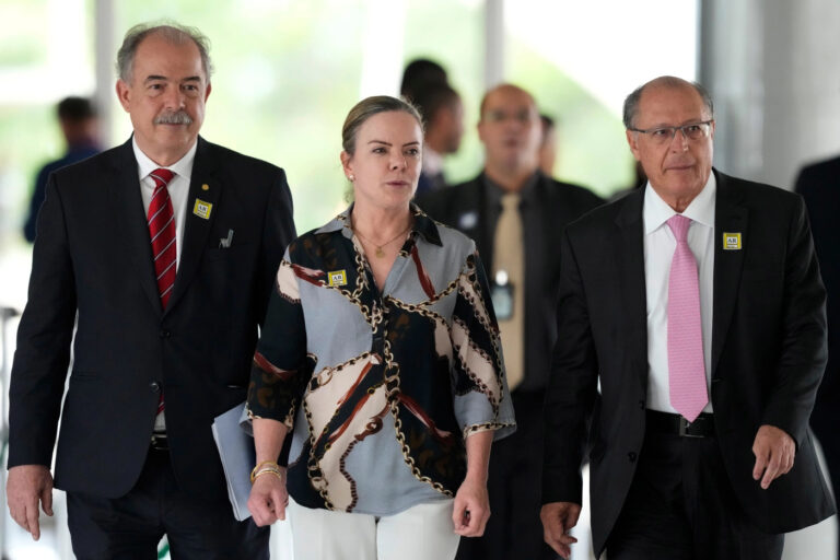 Bolsonaro expresses commitment to transition, says Lula da Silva’s vice-president