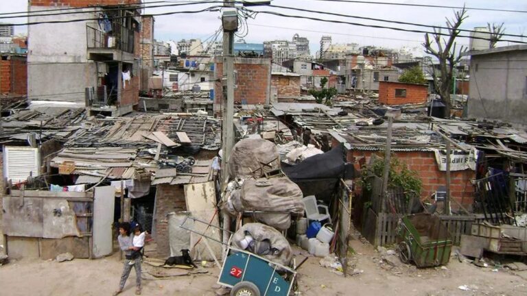 Poverty in Argentina would close 2022 down but without recovering pre-pandemic levels