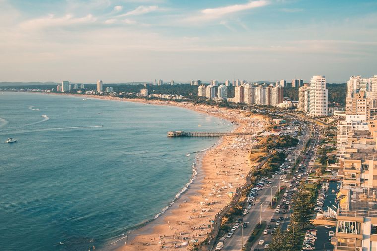 Summer 2023: what are the new requirements to enter Uruguay and Brazil