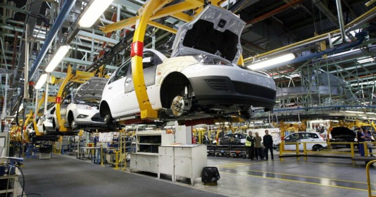 Mexico’s auto exports recorded in October their highest level in 22 months