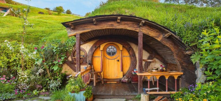 Hobbit houses from The Lord of the Rings can be rented on Airbnb