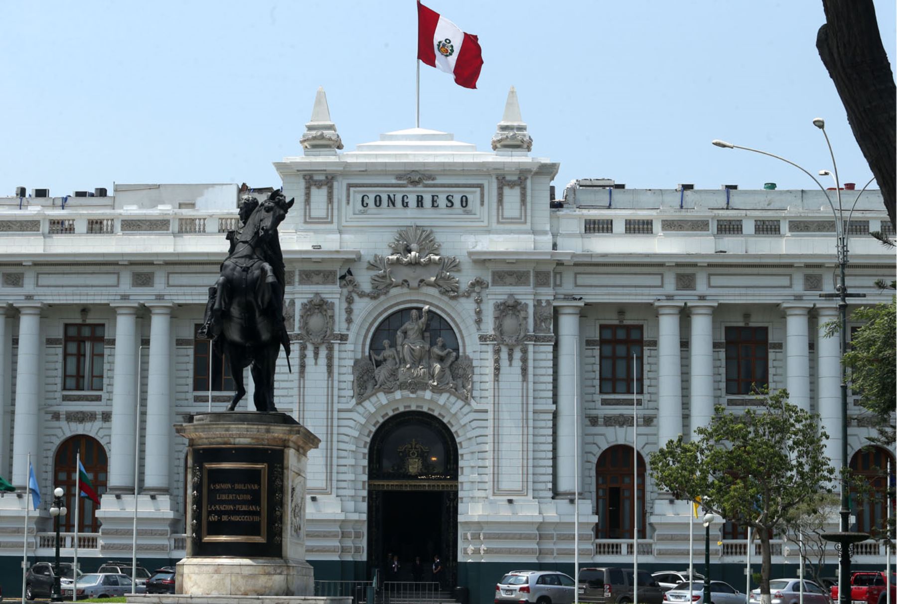 Peruvian Congress. (Photo internet reproduction)