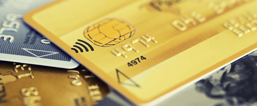 Interest on the revolving credit card in Brazil pass 400% per year. (Photo internet reproduction)