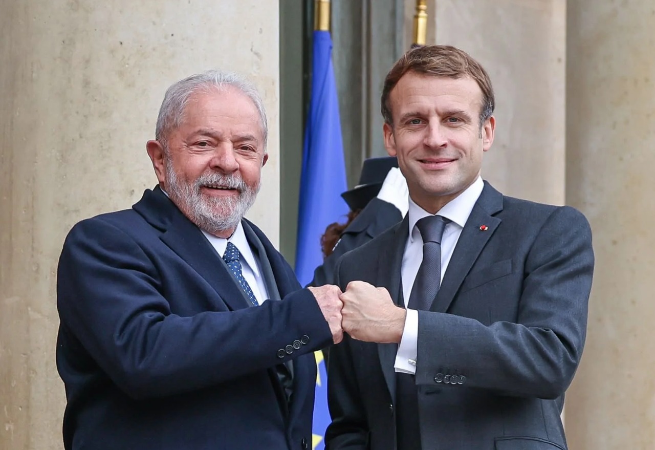 Luiz Lula da Silva and Emmanuel Macron. (Photo: Ricardo Stuckert / PR)
