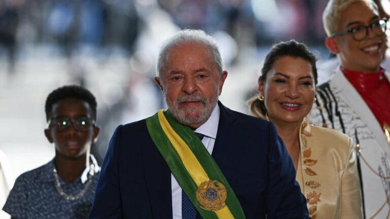 Lula da Silva meets with the leftist presidents of Latin America