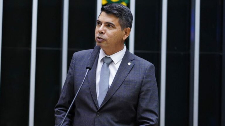 Brazil: congressman registers a request to create a Parliamentary Front Against the Early Sexualization of Children