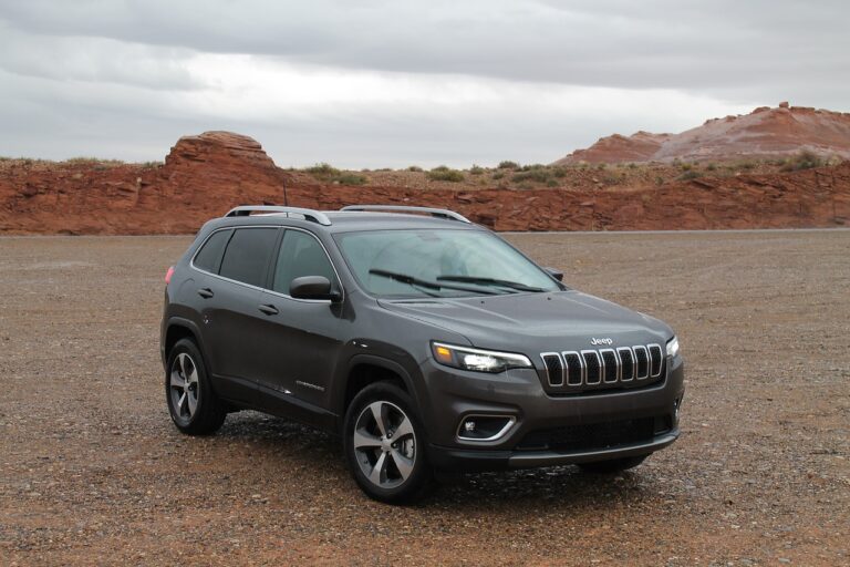 Jeep owner to create technology for ethanol hybrid electric car in Brazil