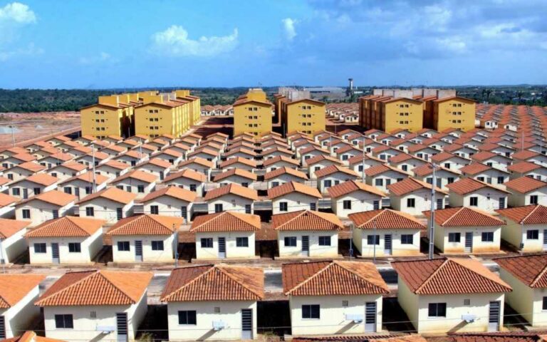 Lula da Silva recreates affordable housing program for Brazilian families with incomes below U$1,500