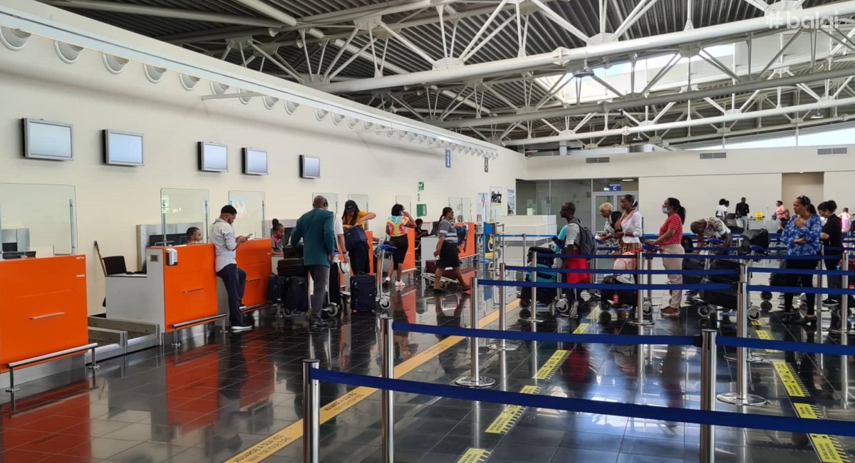 Aeroporto-da-Praia